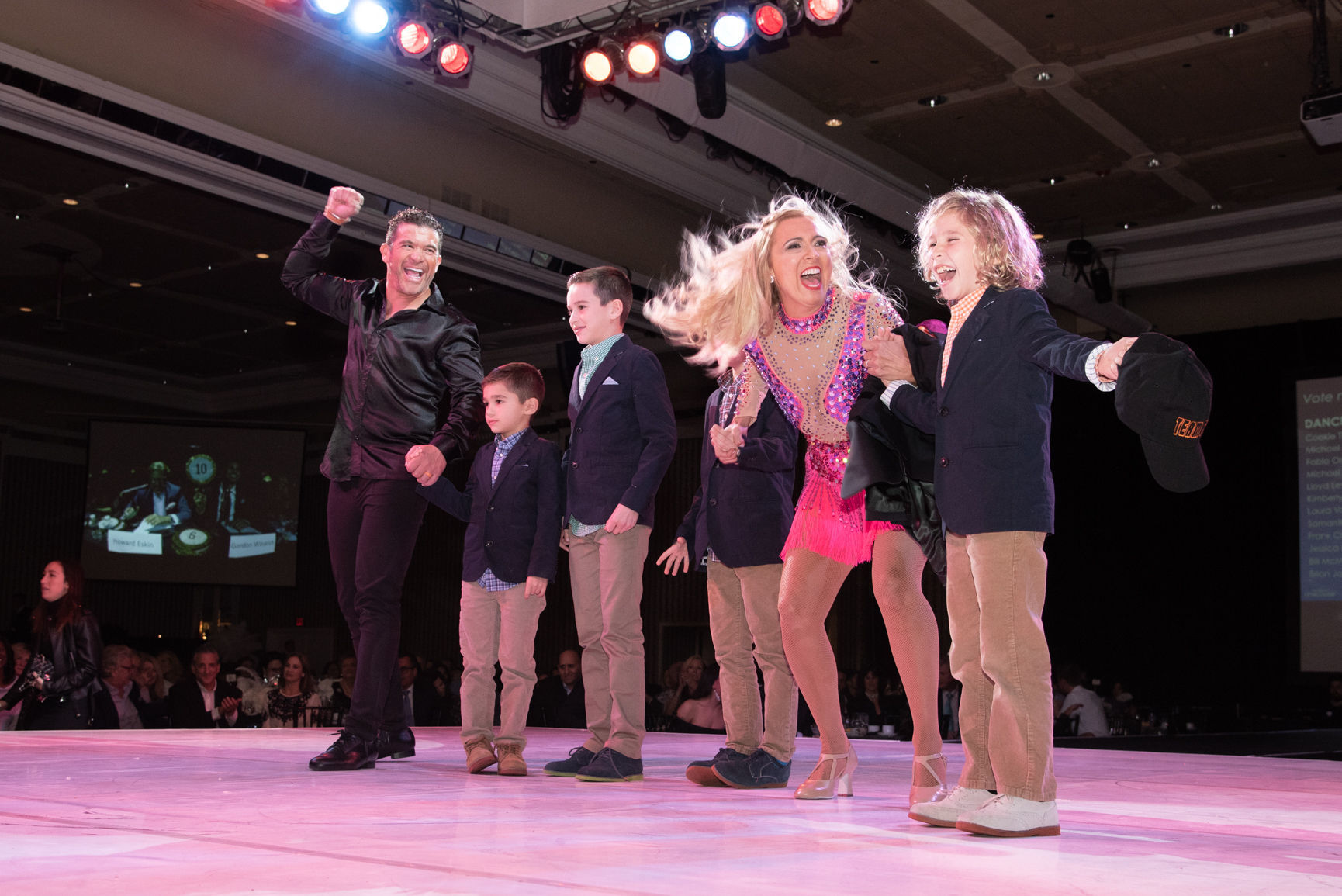 110318_acw_dancinggallery-574.jpg